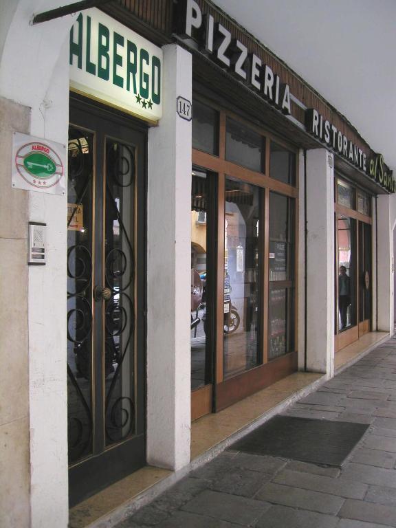 Al Santo Hotel