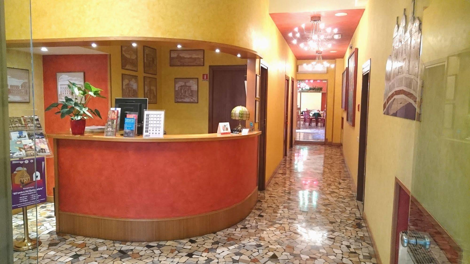Al Santo Hotel 3*